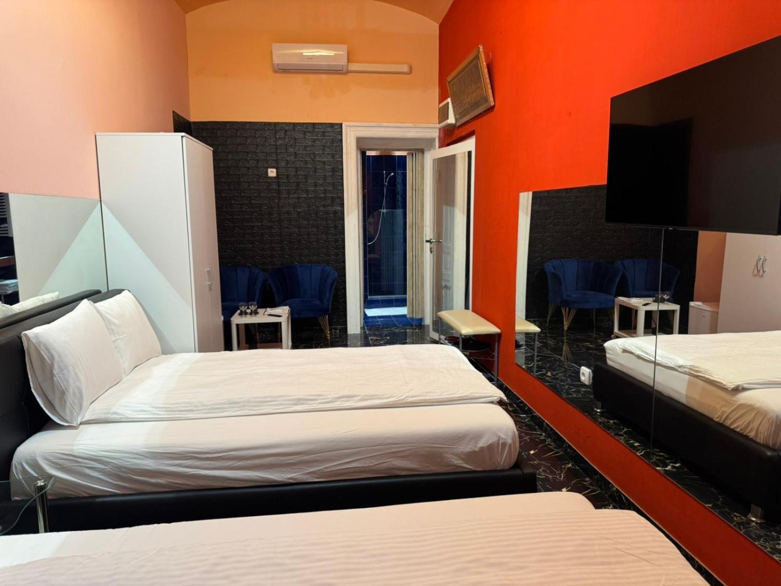 Vip 1-wenceslas Square Apartment
